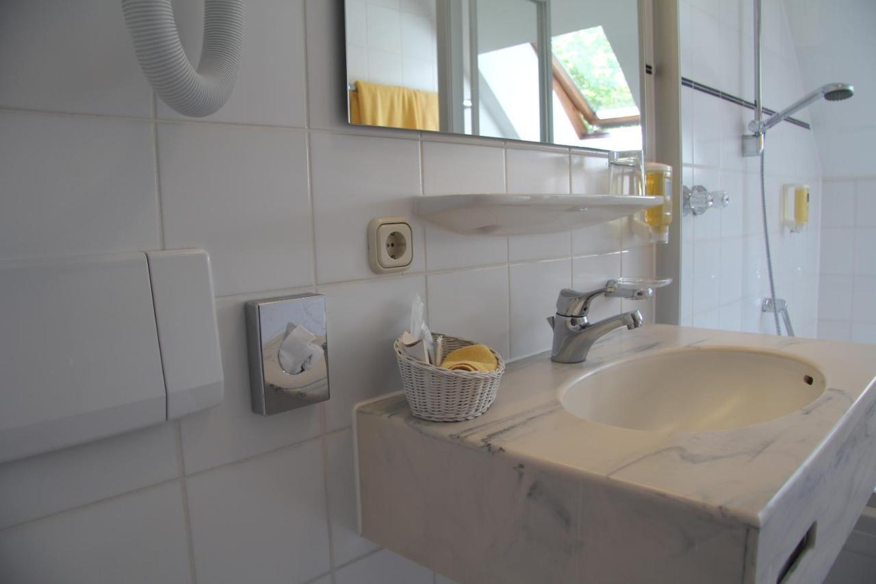 Abasto Hotel Eichenau Екстер'єр фото