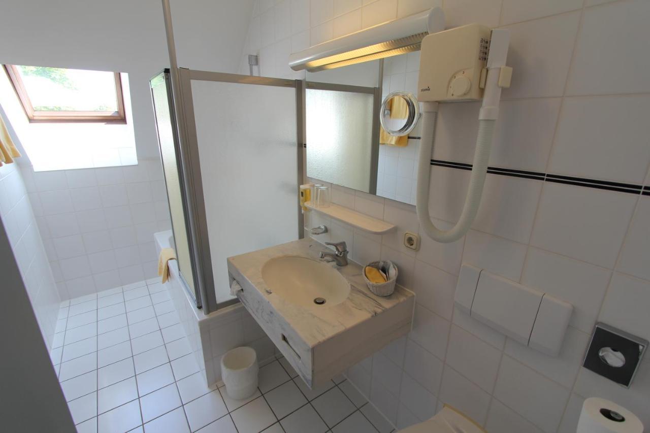 Abasto Hotel Eichenau Екстер'єр фото