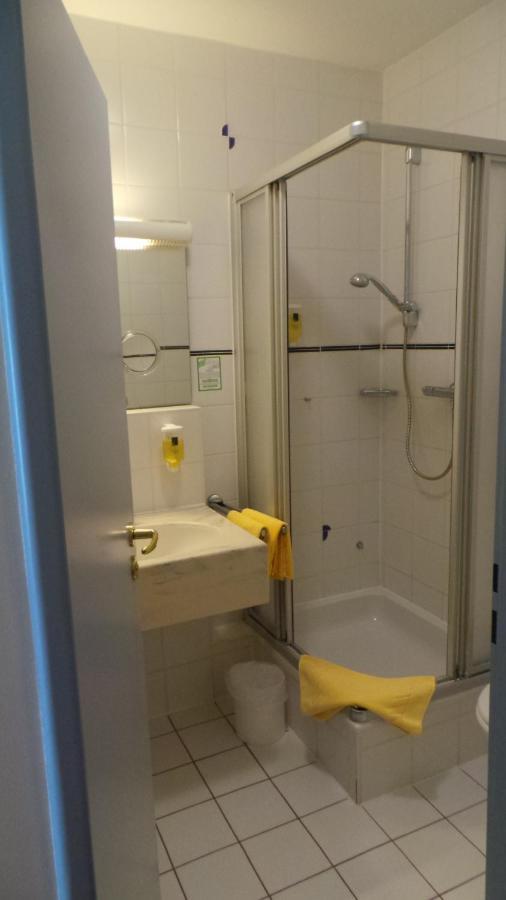 Abasto Hotel Eichenau Екстер'єр фото